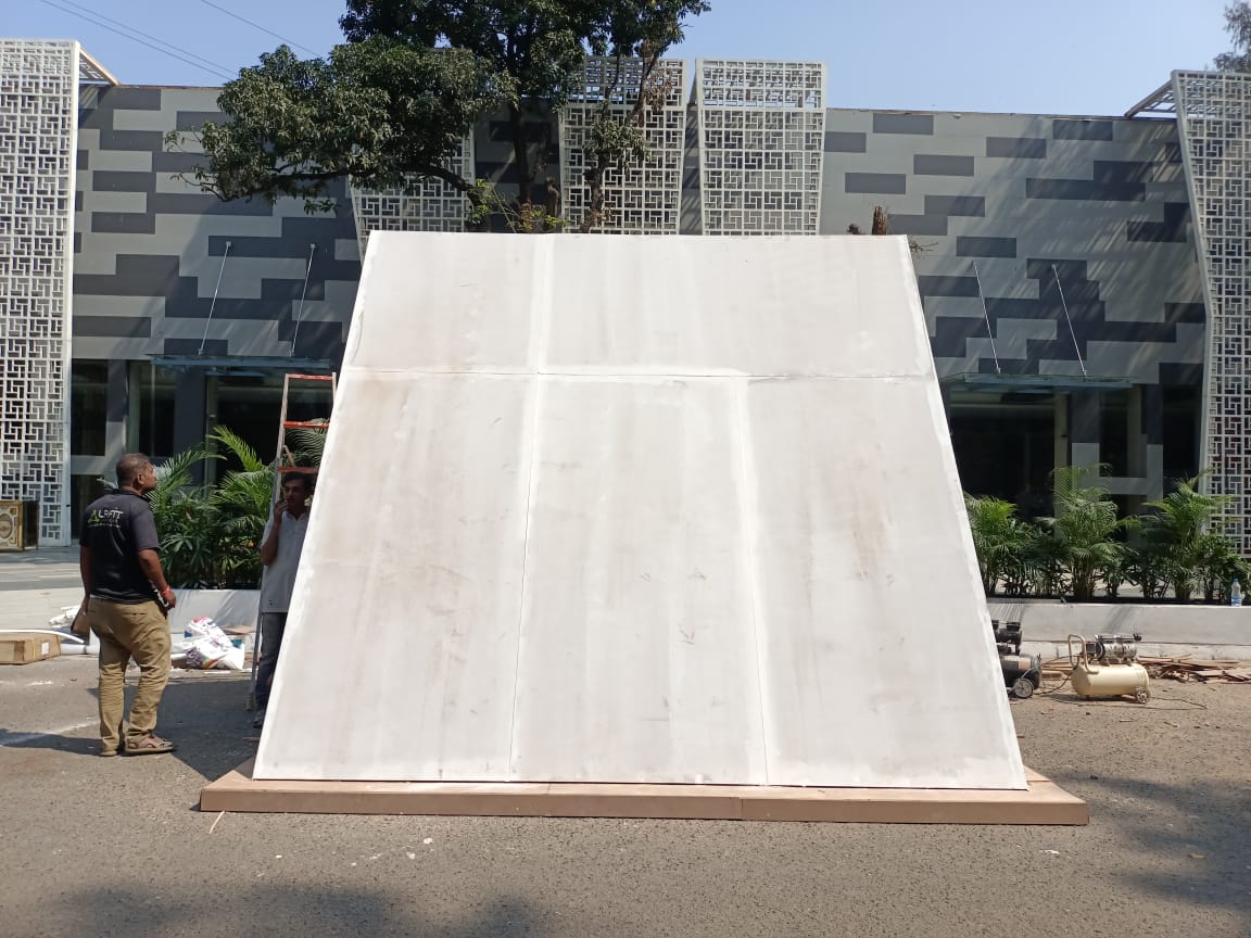 Lux Light Designs Event Setup